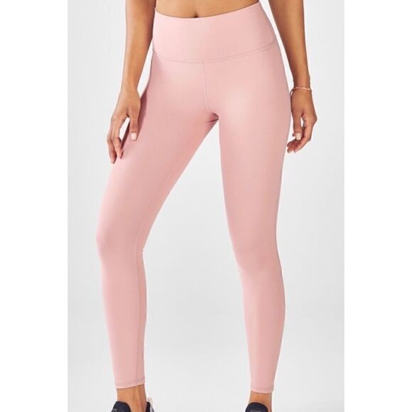 Fabletics Salar Solid Powerhold
Legging In Blush Pink NWT Size M( 6-8 ) - Picture 1 of 4
